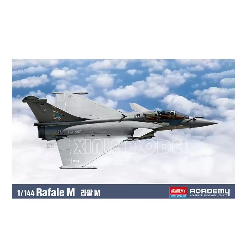 Model Kit Academy - Kit Modello di Aereo in Plastica