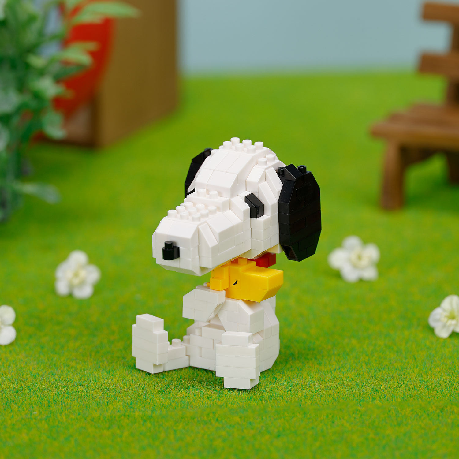 Model Kit Japan - Nanoblock Serie Peanuts Joe Cool, Kit