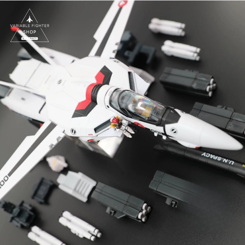 Model Kit Valkyrie - Macross VF-1S Ichijyo's Valkyrie Transformable Fighter