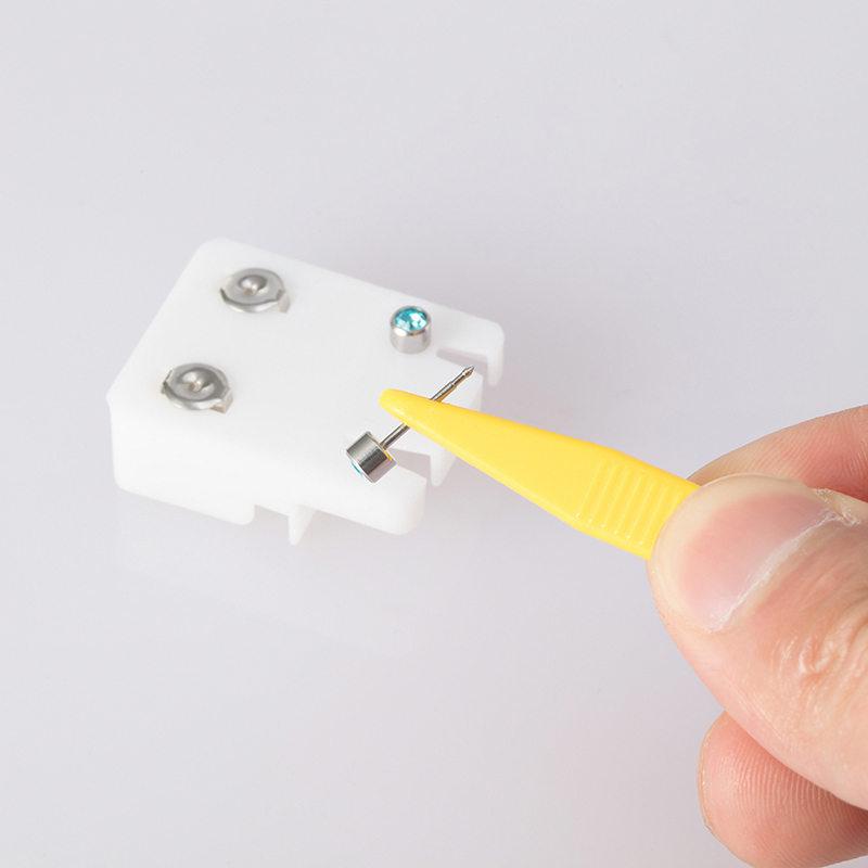 10 pz Perline di Plastica Pinz - Model Kit Tweezers recensione e prezzo