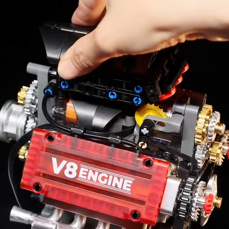 Modello di Motore V8 in Matton - Model Kit Engine V8 recensione e prezzo