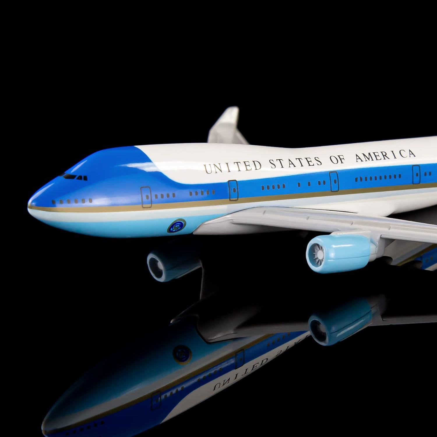 Modellino in Scala 1/400 di Ai - Model Kit Plane recensione e prezzo
