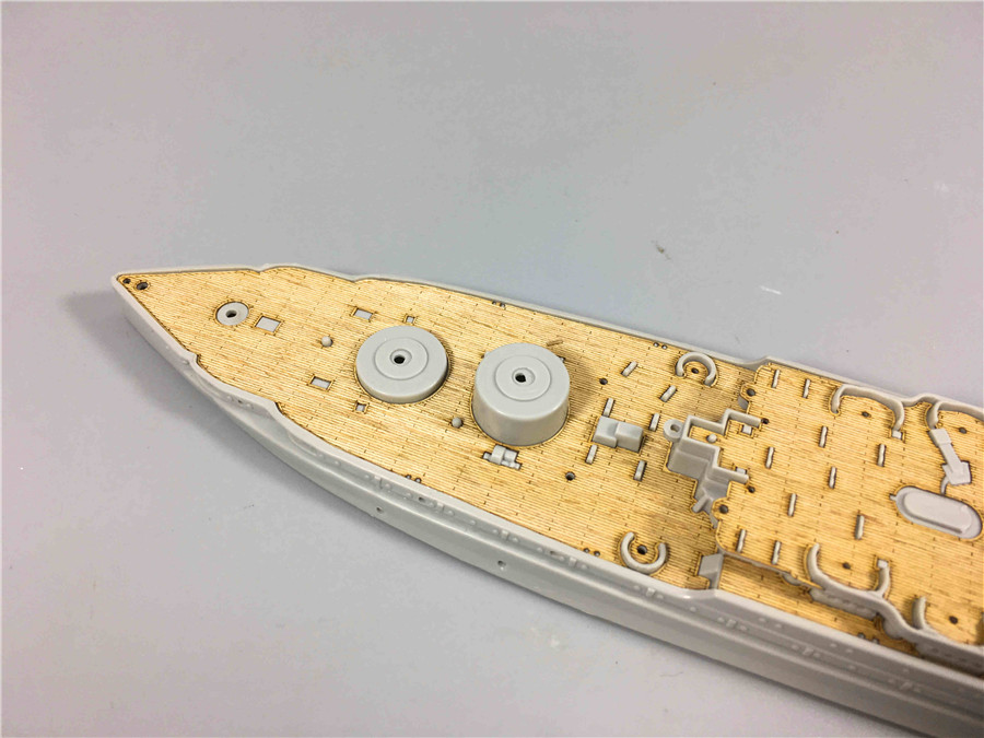 Ponte in legno in scala 1/700  - Model Kit Uss Arizona recensione e prezzo