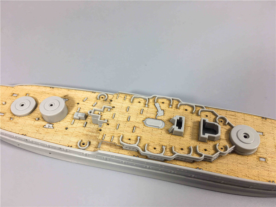 Ponte in legno in scala 1/700  - Model Kit Uss Arizona recensione e prezzo