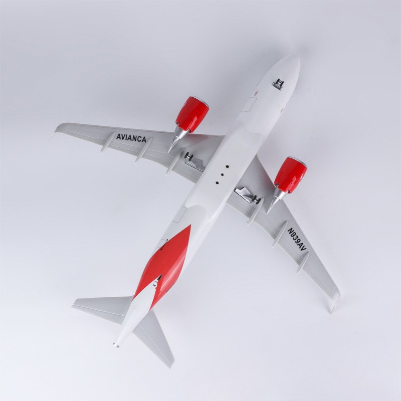 Modellino di Aereo Avianca A32 - Model Kit Plane recensione e prezzo