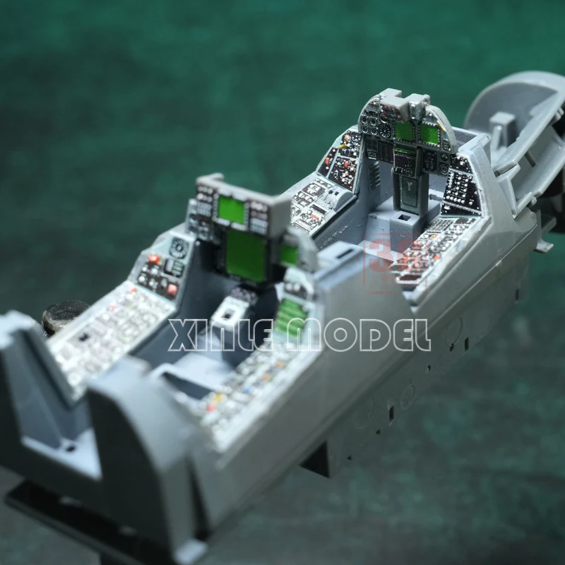 Strumento lanbo cabina di pilo - Model Kit Academy recensione e prezzo