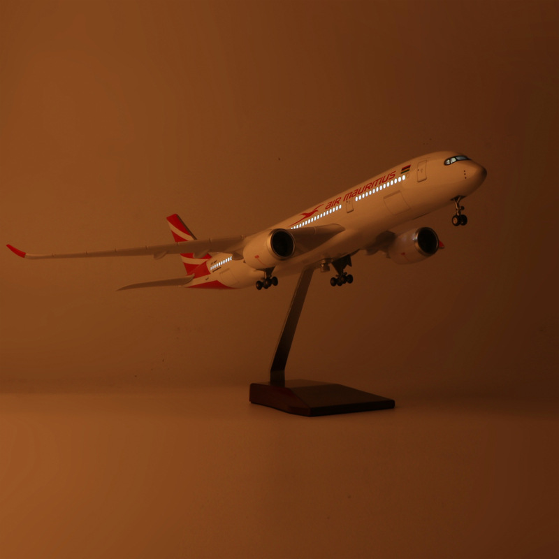Modellino Aereo A350 Mauritius - Model Kit Plane recensione e prezzo
